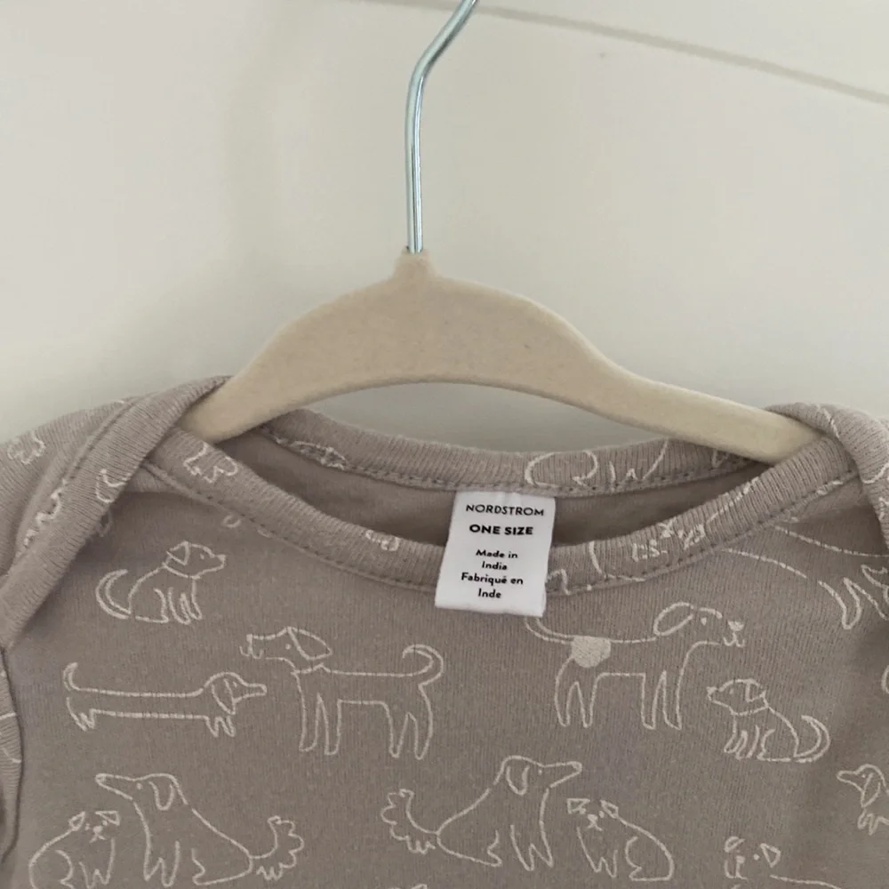 Grey nordstrom newborn knotted baby sleeper gown - Picture 3 of 5